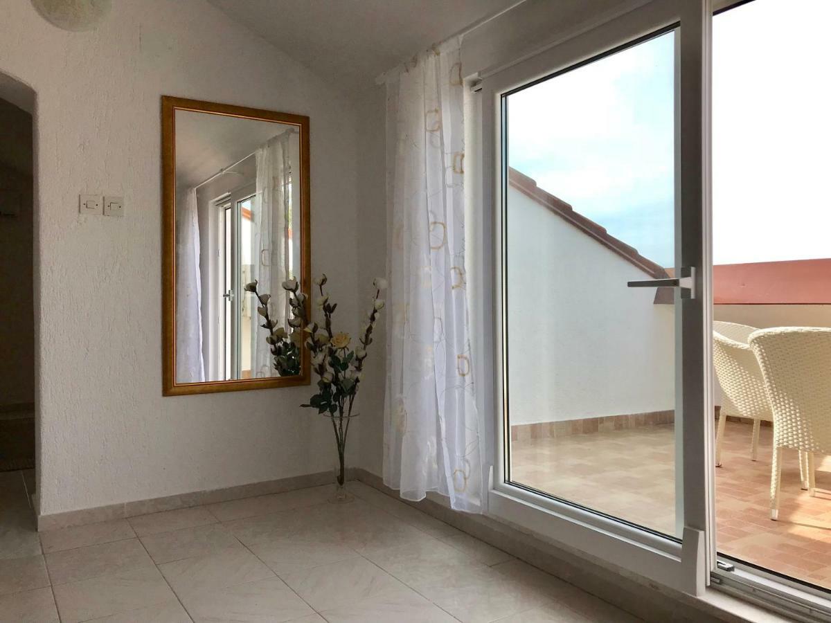 Apartment Vita Mali Losinj Ngoại thất bức ảnh